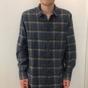 Men’s Modern Fit Volcom Flannel Shirt.